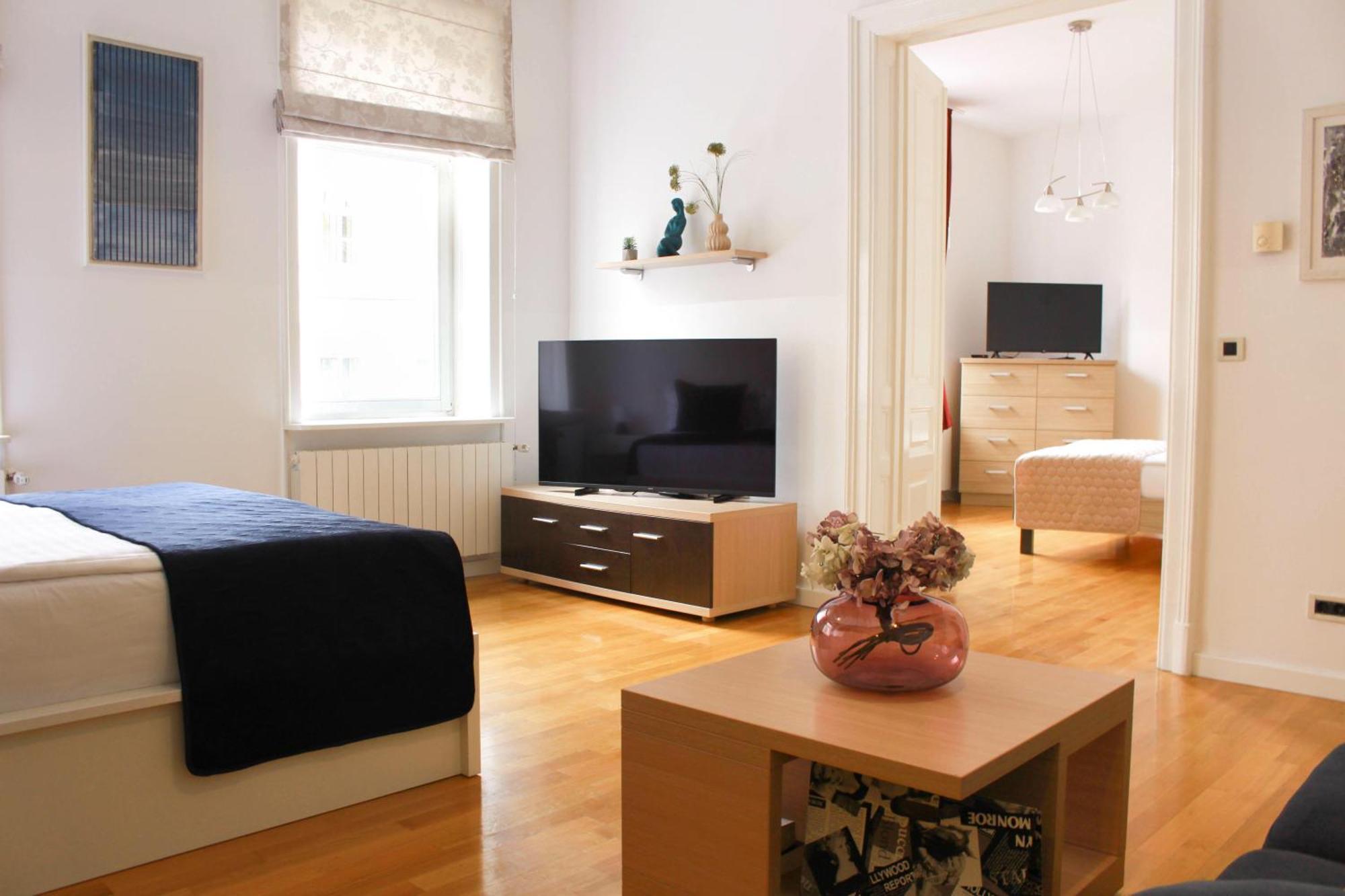 Apartment Korina - City Center 자그레브 외부 사진