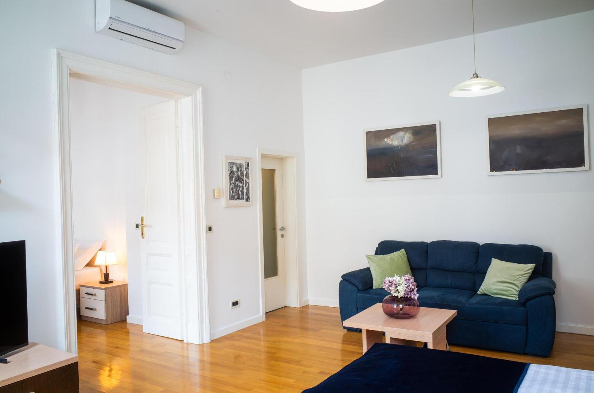 Apartment Korina - City Center 자그레브 외부 사진